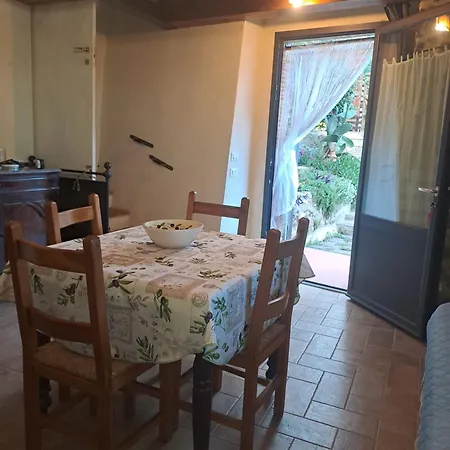 Rustico La Tinaia Villa